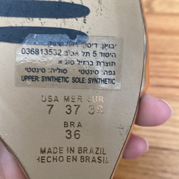 Disco Rossi size 7 gold wedge sandals - Picture 5 of 5